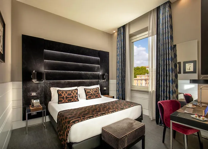 The Glam Rome
