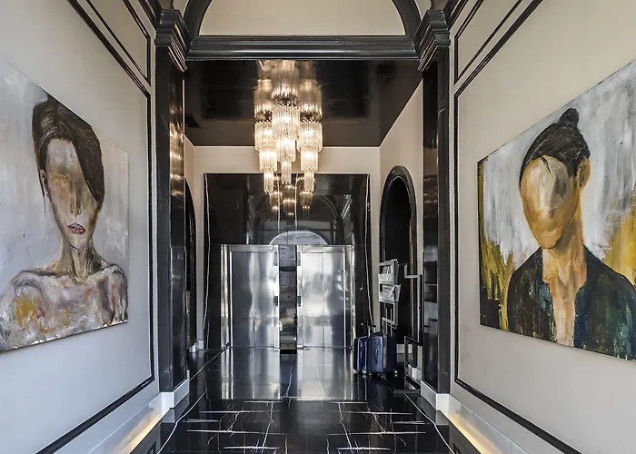 The Glam Hotel 4*