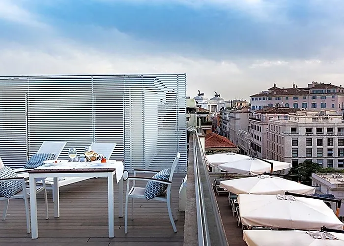 The Glam 4* Rome