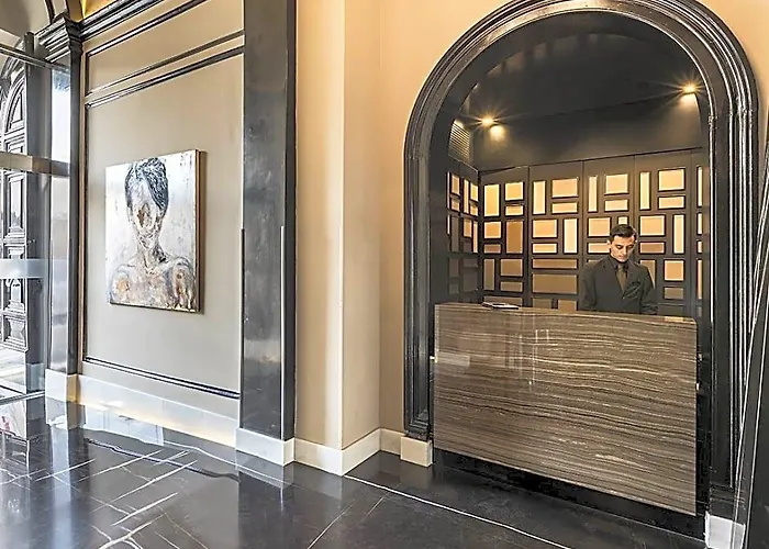 Hotel The Glam